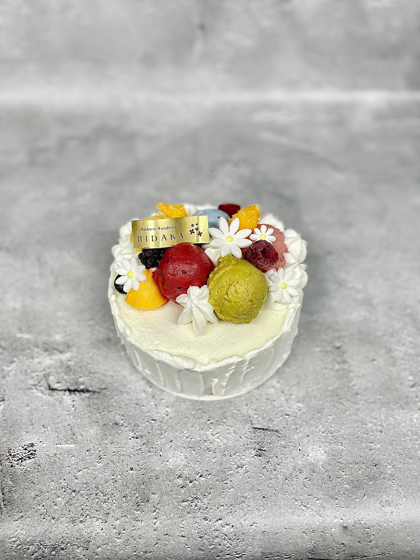 【冷凍発送】HIDAKAのオーダージェラートケーキ「木次ミルクのアイスケーキ」