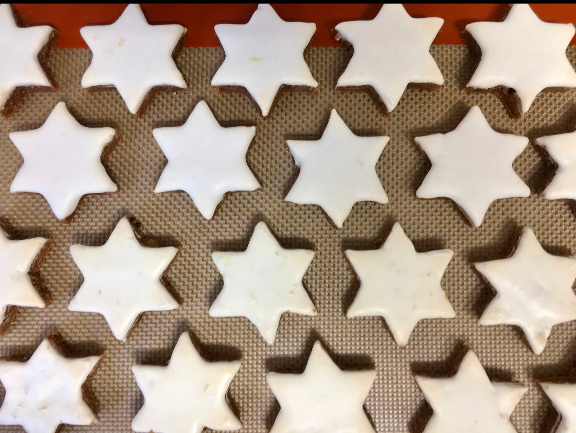 【常温発送】ドイツのクリスマス菓子 ツィムトシュテルン&モーンド