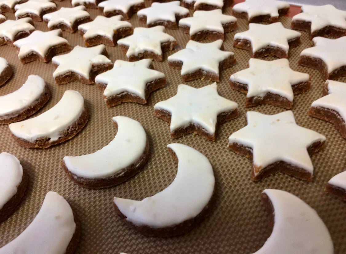 【常温発送】ドイツのクリスマス菓子 ツィムトシュテルン&モーンド