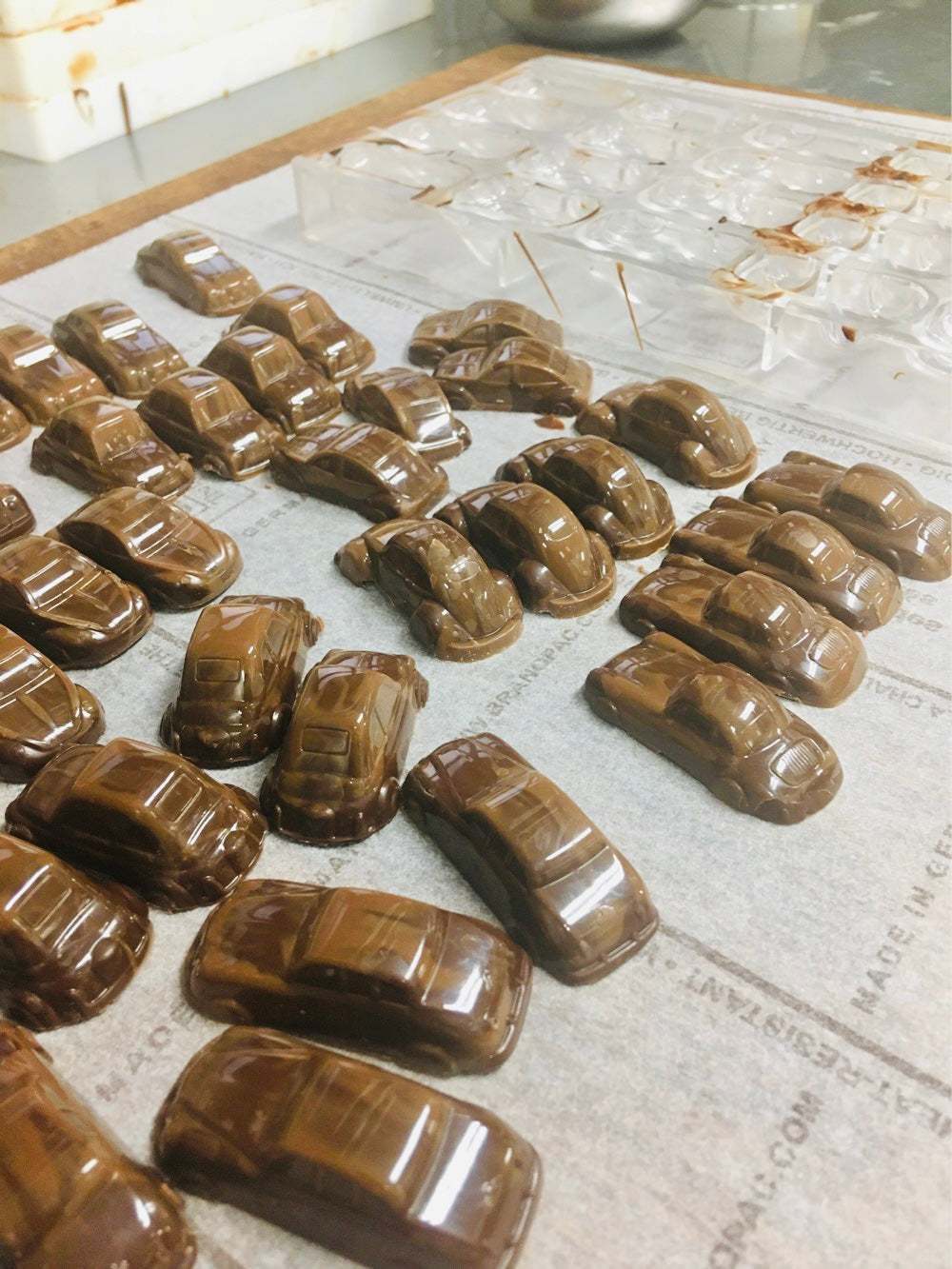 【限定生産】ブーブー!! ベルギー産クーベルチュールチョコの利きチョコセット