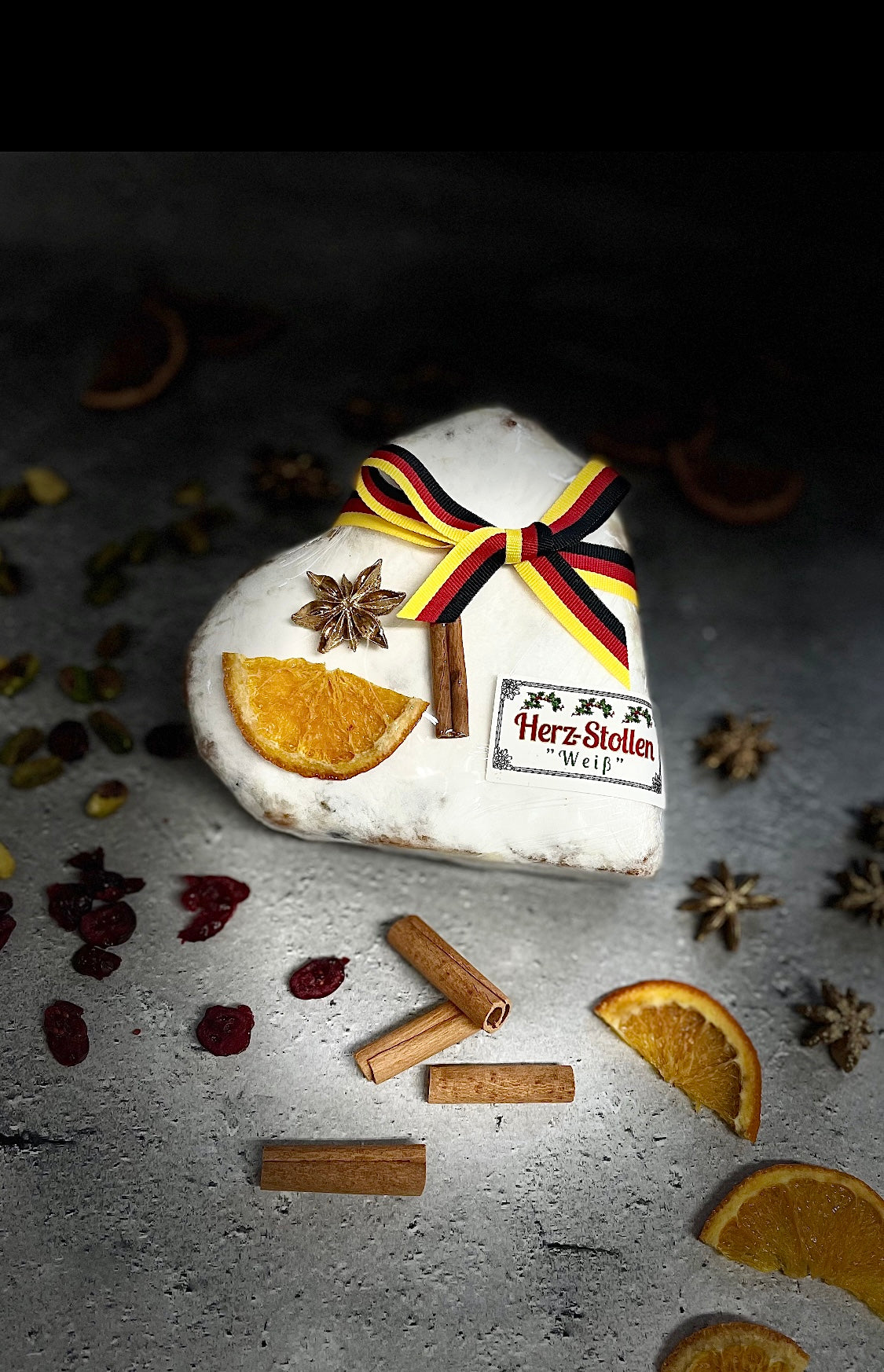 【常温発送】ドイツの菓子屋のシュトレン「ヘルツシュトレン」Herz-Stollen 2024